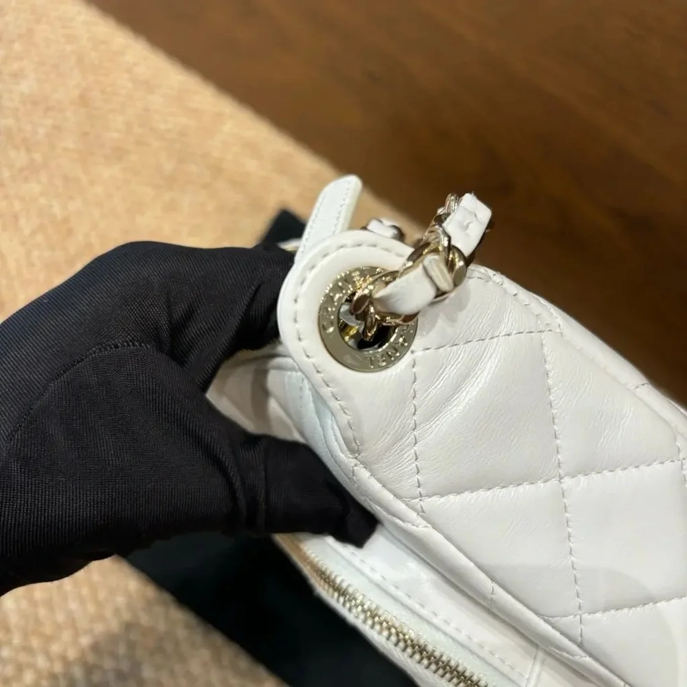 CHANEL White Quilted Crossbody Bag - Picture 8 of 15